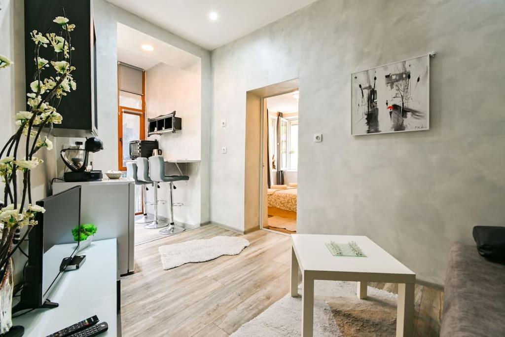 Velar 1Bdr Apartment Sofia Exterior photo